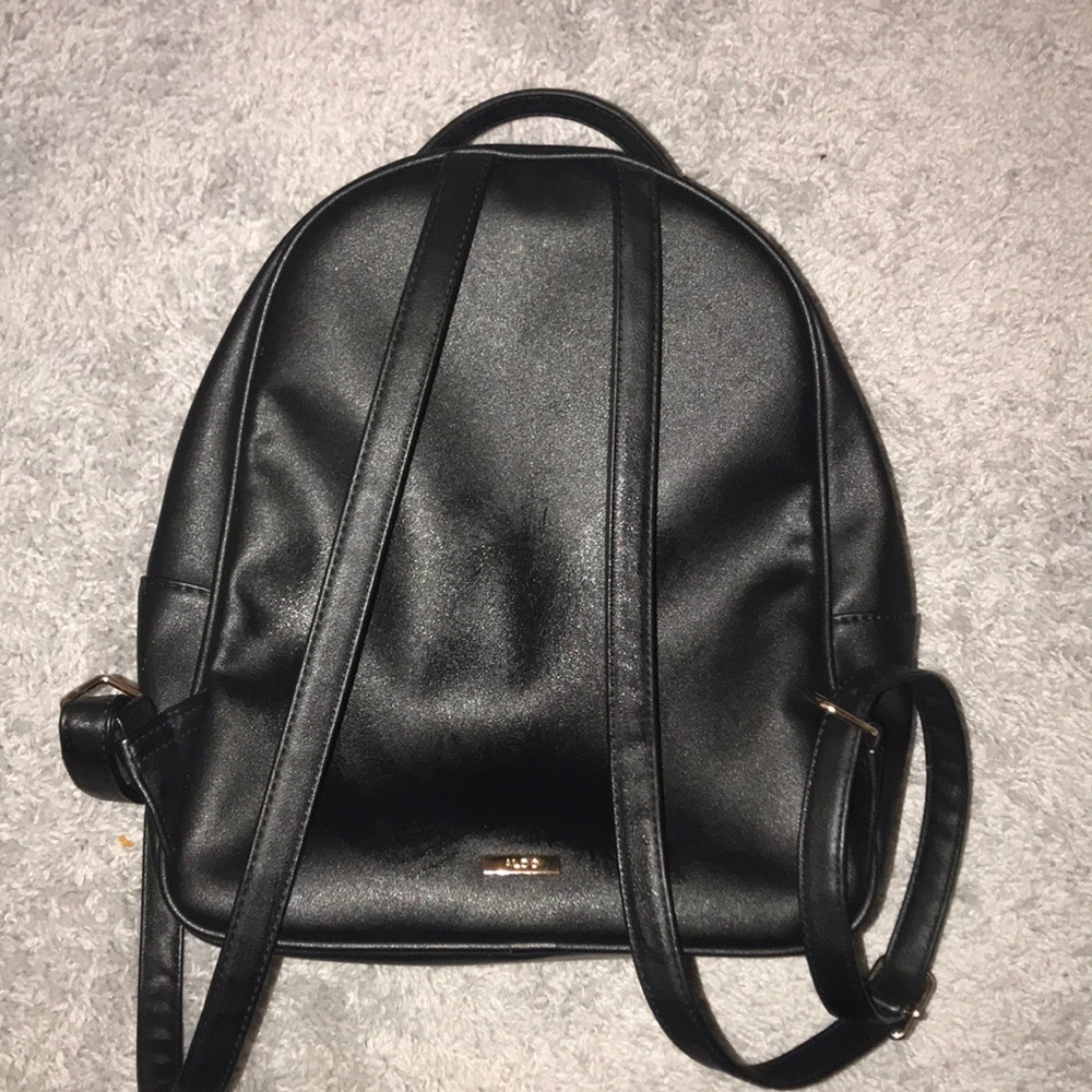 Backpack - Picture 4 of 6